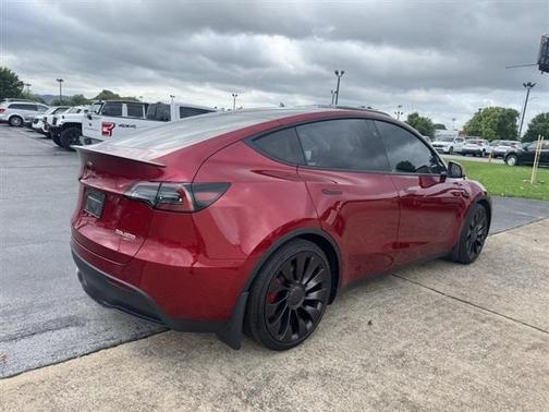 2025 Tesla Model Y Performance
