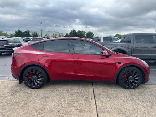 2025 Tesla Model Y Performance