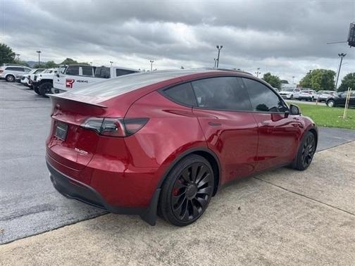 2025 Tesla Model Y Performance