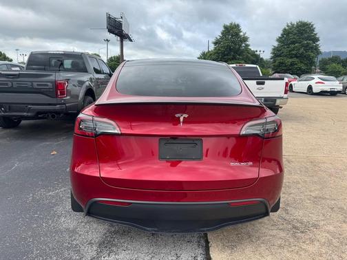 2025 Tesla Model Y Performance