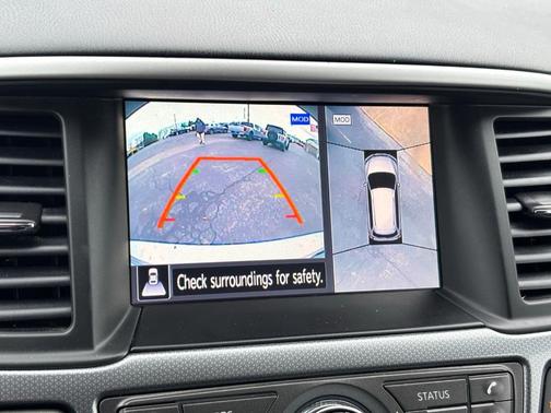 2020 Nissan Pathfinder SL