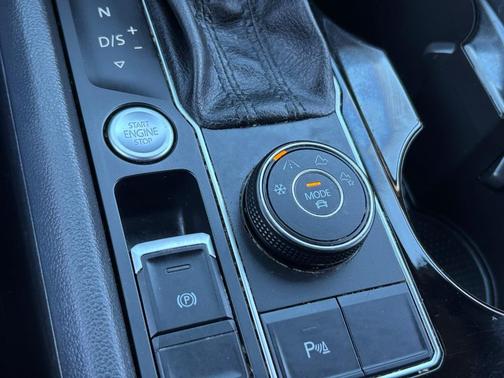 2020 Volkswagen Atlas Cross Sport 3.6L V6 SEL