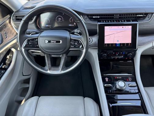 2022 Jeep Grand Cherokee Overland