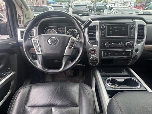 2019 Nissan Titan SL