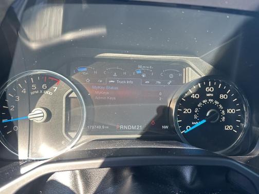 2016 Ford F-150 Platinum