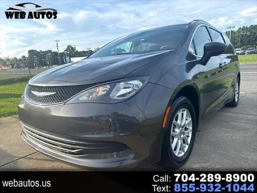 2020 Chrysler Voyager LXI