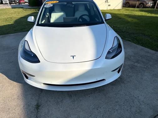 Pearl White Multi-Coat 2022 Tesla Model 3 Long Range