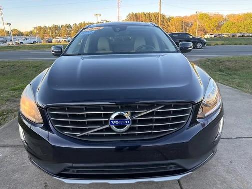 2016 Volvo XC60 T5 Drive-E Premier