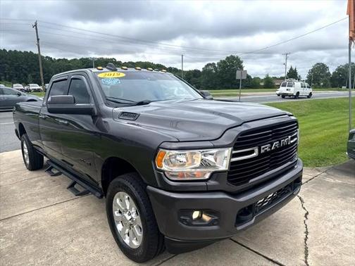 2019 RAM 3500 Big Horn Crew Cab 4x4 8' Box