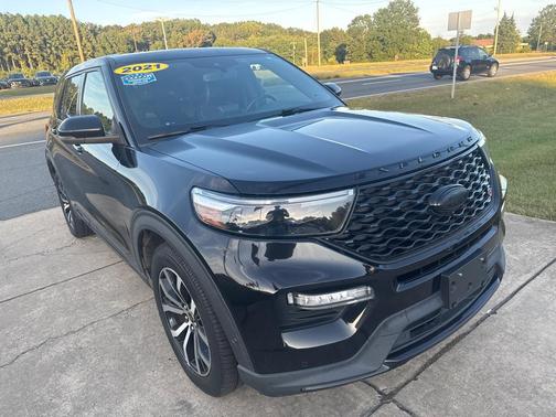2021 Ford Explorer ST