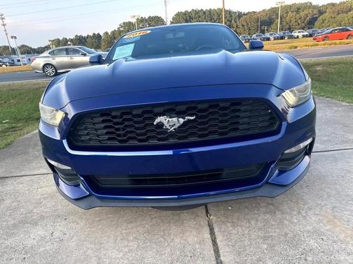 2016 Ford Mustang V6