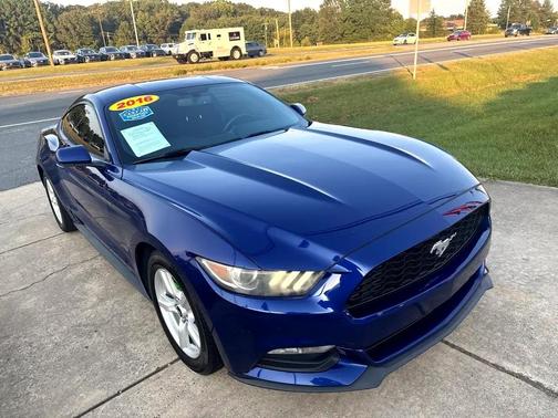 2016 Ford Mustang V6