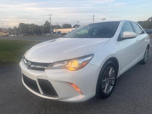 2017 Toyota Camry XLE