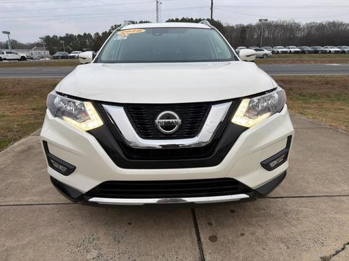 2020 Nissan Rogue SV