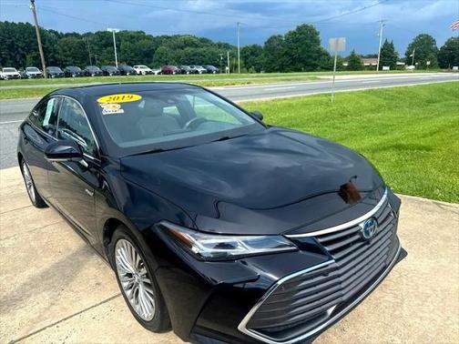 2019 Toyota Avalon Hybrid Limited
