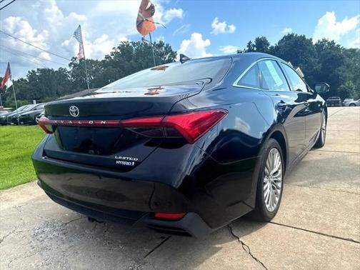2019 Toyota Avalon Hybrid Limited