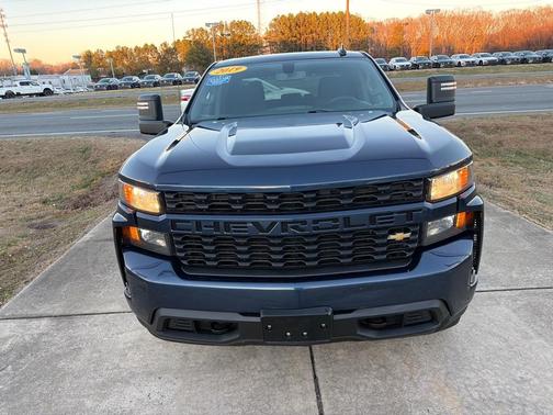 2019 Chevrolet Silverado 1500 Custom