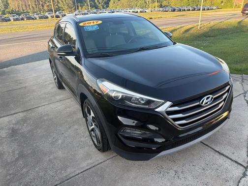 Black Noir Pearl 2017 Hyundai TUCSON Sport