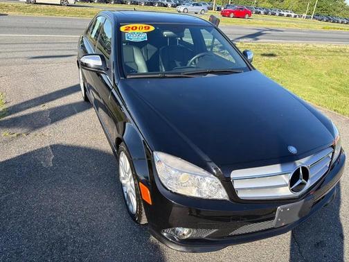 BLACK 2009 Mercedes-Benz C-Class Sport 4MATIC
