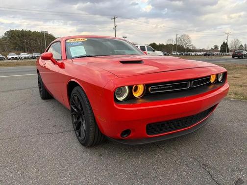 2020 Dodge Challenger SXT