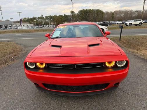 2020 Dodge Challenger SXT