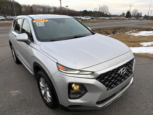 2019 Hyundai SANTA FE SE 2.4
