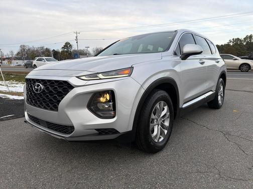 2019 Hyundai SANTA FE SE 2.4