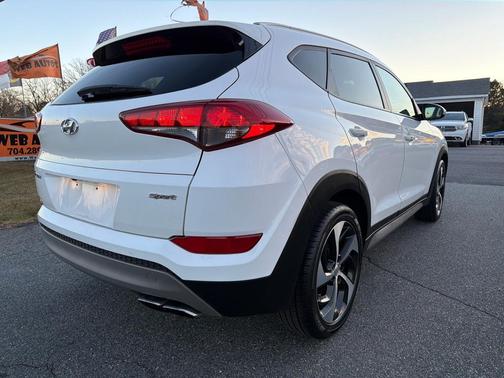 2018 Hyundai TUCSON Sport