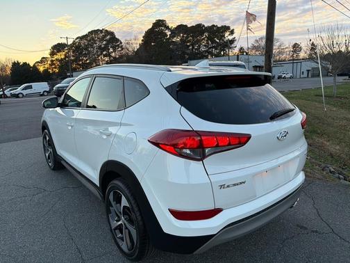 2018 Hyundai TUCSON Sport