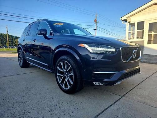 2019 Volvo XC90 T6 Momentum
