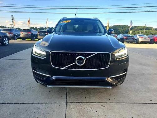 2019 Volvo XC90 T6 Momentum