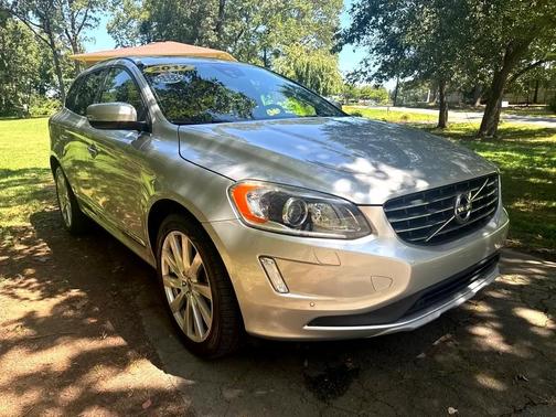 2017 Volvo XC60 T5 Inscription
