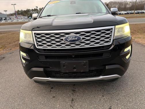 2017 Ford Explorer Platinum