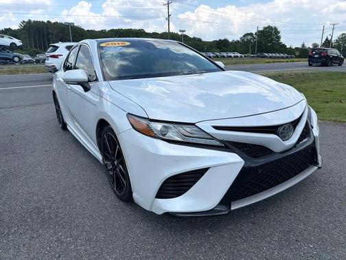 Wind Chill Pearl 2018 Toyota Camry XSE