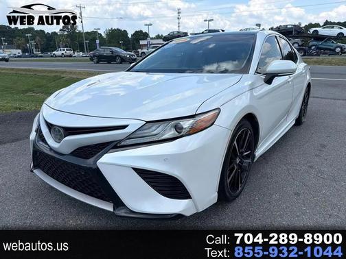 Wind Chill Pearl 2018 Toyota Camry XSE