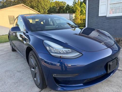 Deep Blue Metallic 2018 Tesla Model 3 Long Range