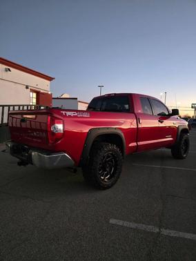 2018 Toyota Tundra SR5