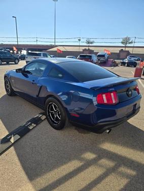 2011 Ford Mustang GT Premium