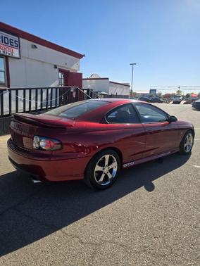 2006 Pontiac GTO Base 2dr Coupe