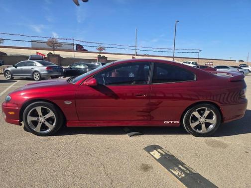 2006 Pontiac GTO Base 2dr Coupe