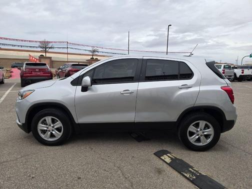 2022 Chevrolet Trax LS