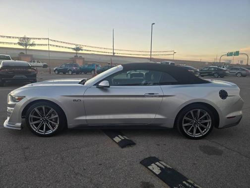 2017 Ford Mustang GT Premium