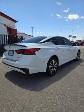 2022 Nissan Altima 2.5 SV