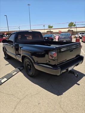 1998 Chevrolet S-10 Base