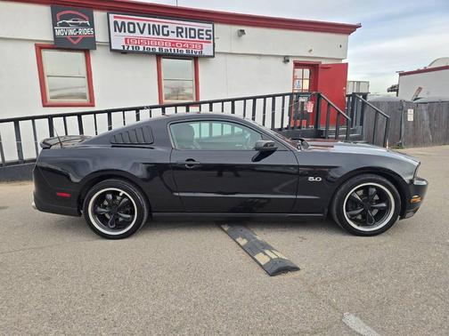 2011 Ford Mustang GT Premium