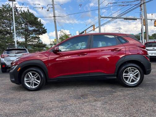 Pulse Red 2023 Hyundai KONA SE 4dr Crossover