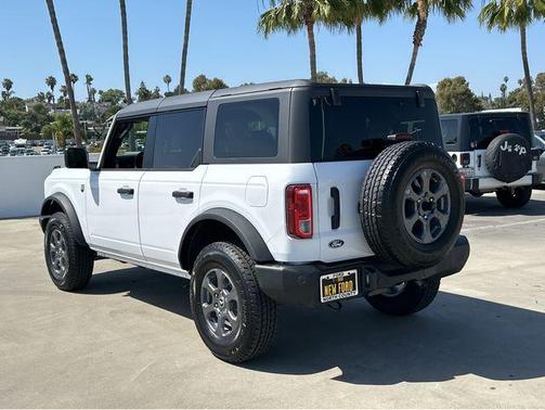 Oxford White 2026 Ford Bronco Big Bend