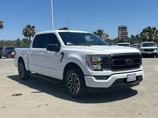 Oxford White 2023 Ford F-150 XLT