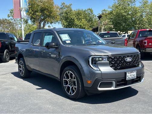 Gray Metallic 2025 Ford Maverick Lariat