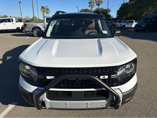 Oxford White 2025 Ford Bronco Sport Outer Banks